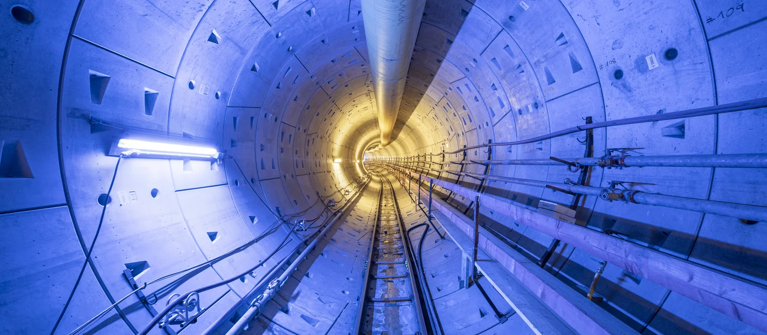 Picture shows a view into the tunnel U5 Europaviertel, Frankfurt a.M. Picture is coloured bluish by the light of the photographer
