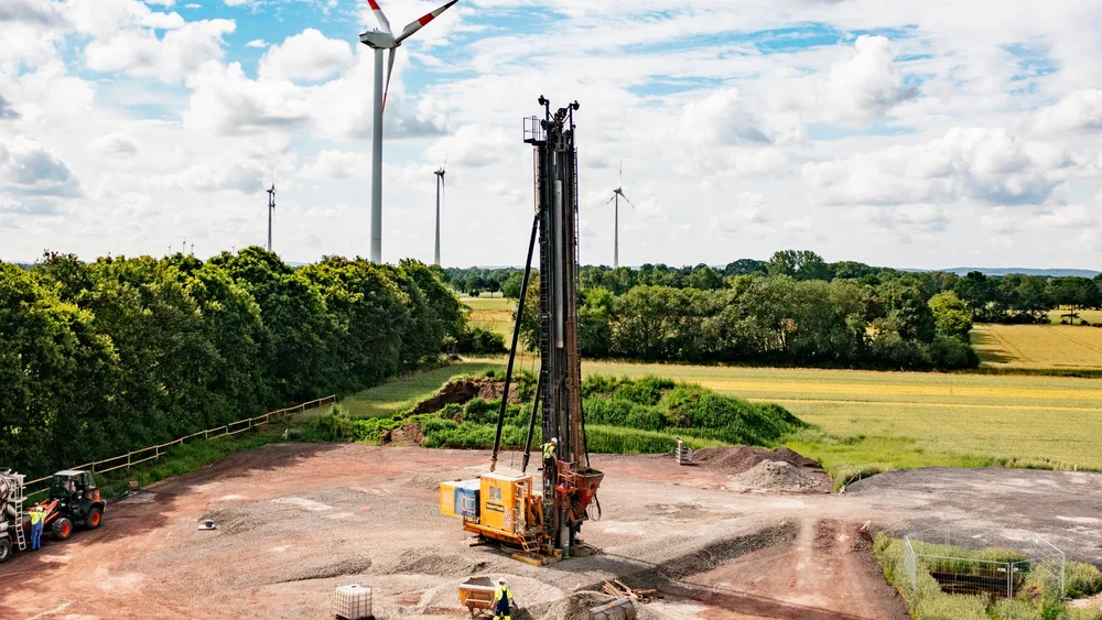 Bild zeigt eine Pfahlgründung bei Stemwede.