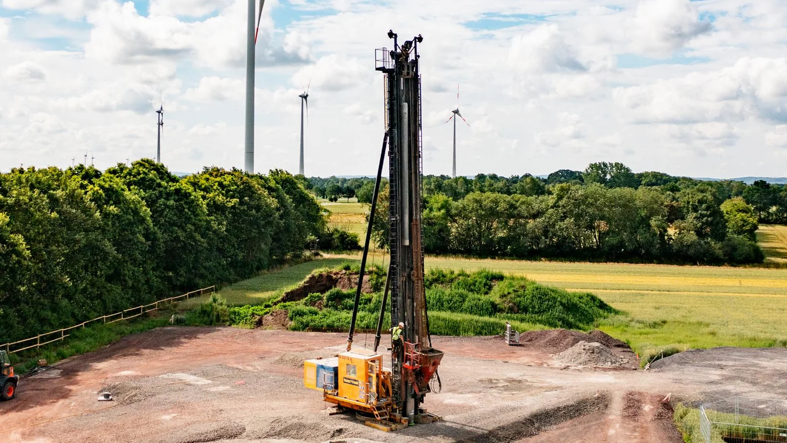 Bild zeigt eine Pfahlgründung bei Stemwede.