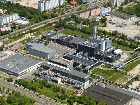 Bild zeigt das Heizkraftwerk Marzahn aus der Vogelperspektive
