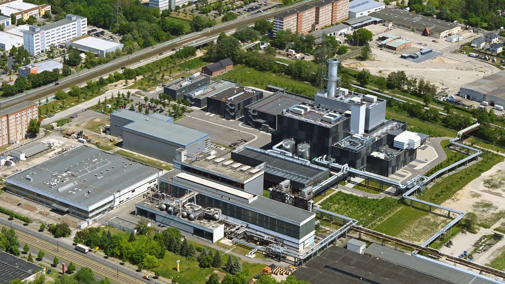 Bild zeigt das Heizkraftwerk Marzahn aus der Vogelperspektive